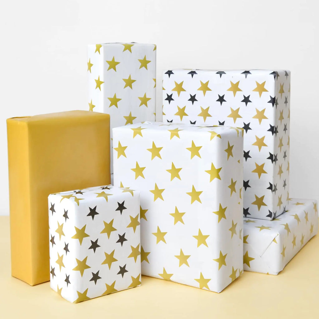 Stellar Wrap Set — 12 Sheets with Gold Star Motifs